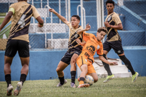 Laranja Mecânica Arapongas e Athletico Paranaense fazem o segundo jogo da final da Copa Sub-14